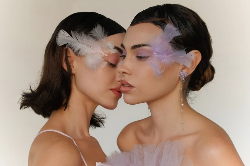 Editorial — BLK SWN